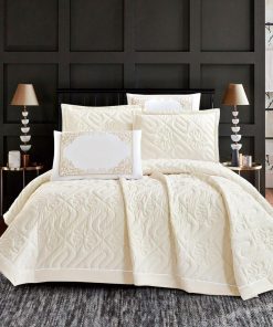 Soft lightweight quilt bedspread Miki